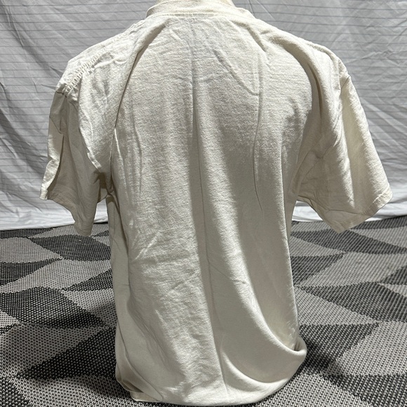 Taylor Swift Cream Graphic Tee - Picture 3 of 4